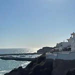 Near The Ocean 아파트 *